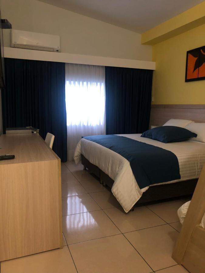 Hostel Paradise St Santa Marta  Exteriör bild